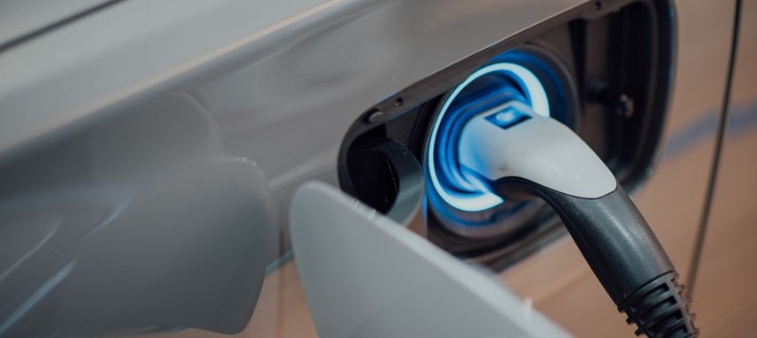 Comment charger son véhicule électrique quand on habite en ville ?