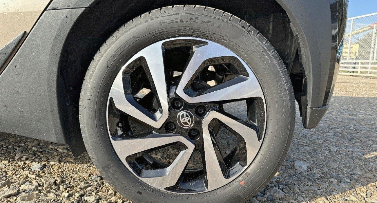 Toyota AYGO Aygo X 1.0 VVT-i 72 Design 13