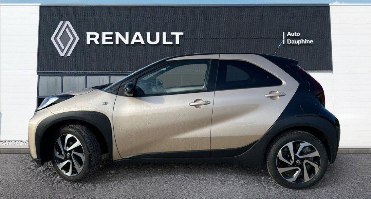 Toyota AYGO Aygo X 1.0 VVT-i 72 Design 2