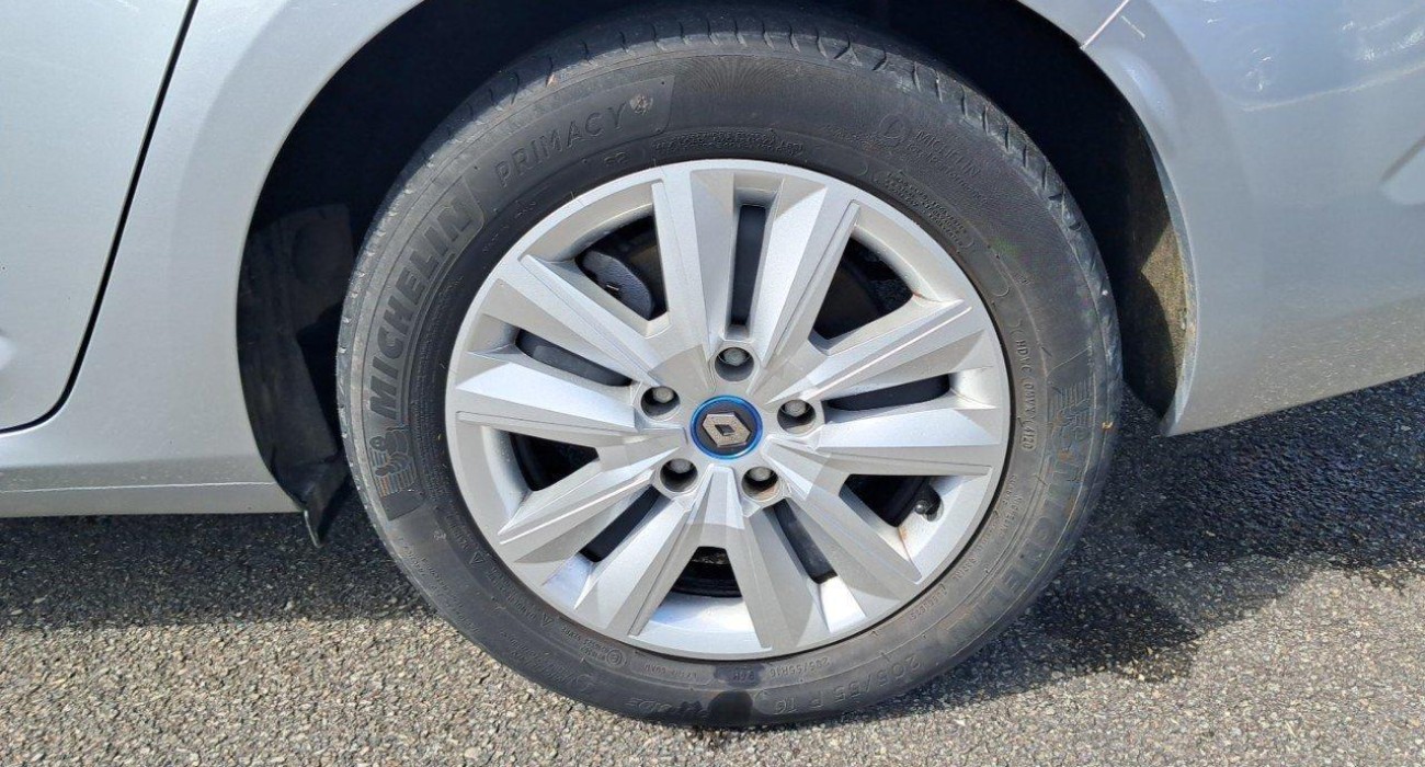 Renault MEGANE ESTATE Mégane IV Estate E-TECH Plug-In Hybride 160 Business 13