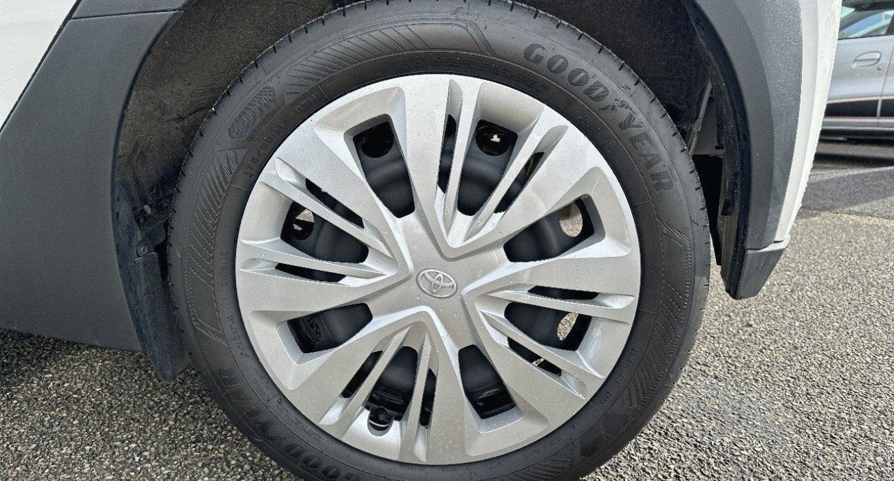 Toyota AYGO Aygo X 1.0 VVT-i 72 Dynamic 5
