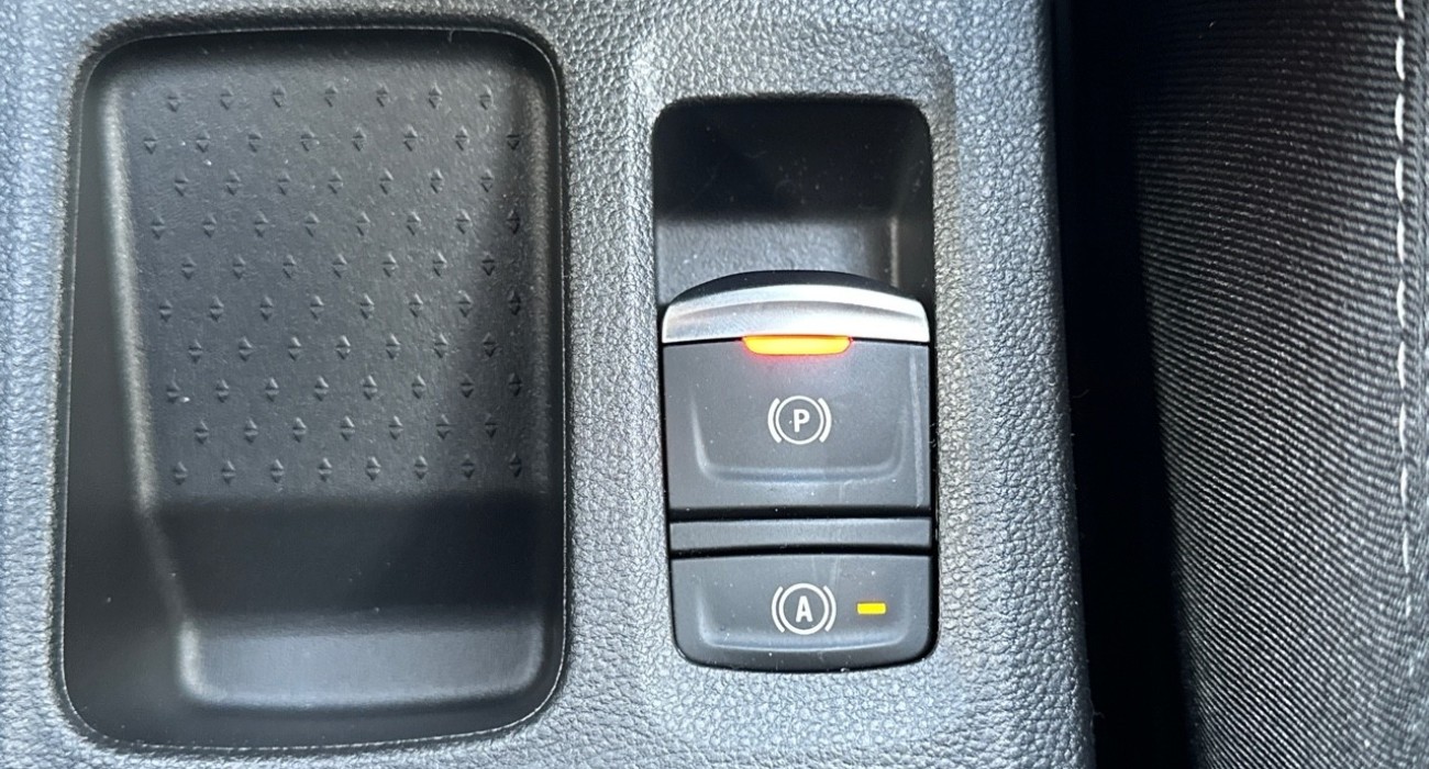 Renault CAPTUR esprit Alpine E-Tech full hybrid 145 18