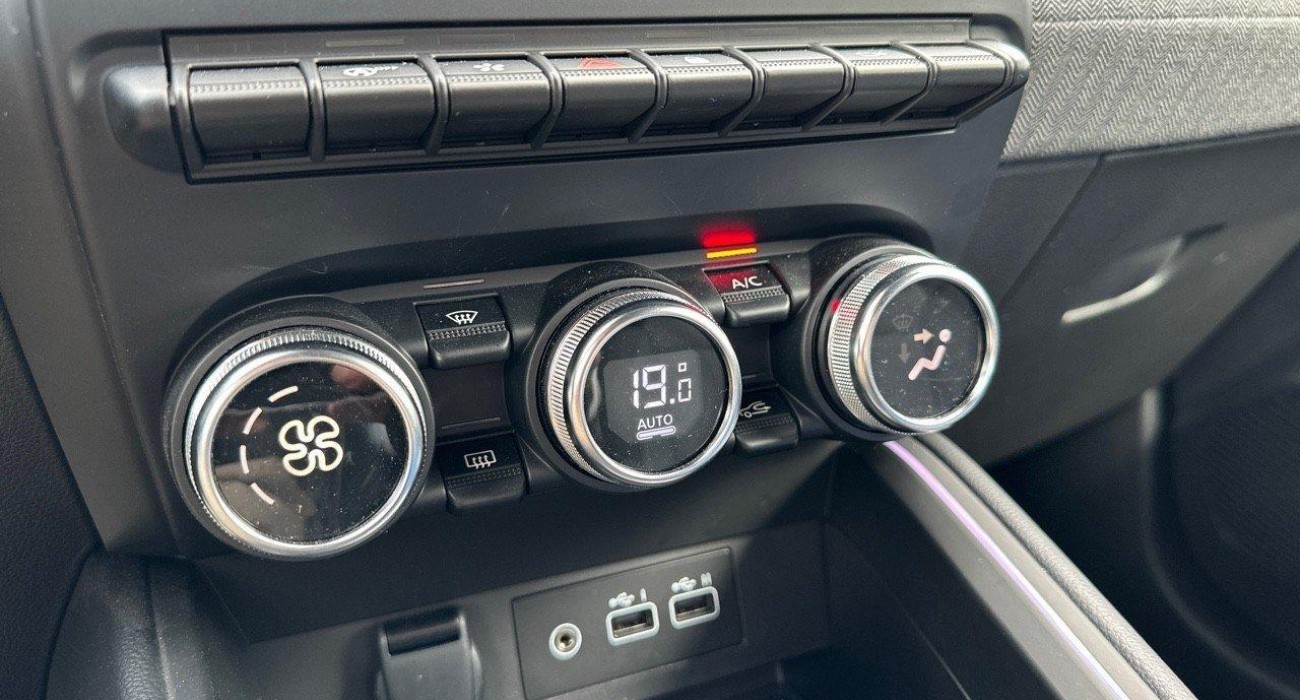 Renault CLIO Clio TCe 90 Techno 7