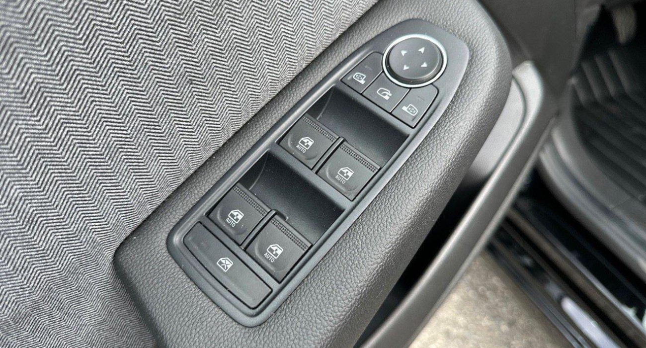 Renault CLIO Clio TCe 90 Techno 9