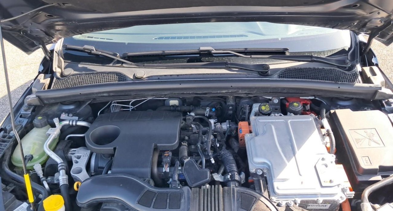 Renault CLIO Clio E-Tech 140 - 21N Business 7