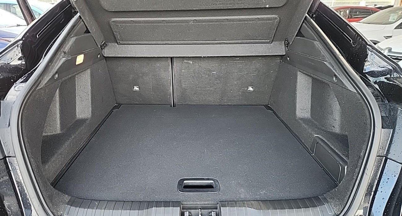 Renault ARKANA E-Tech 145 R.S. Line 12