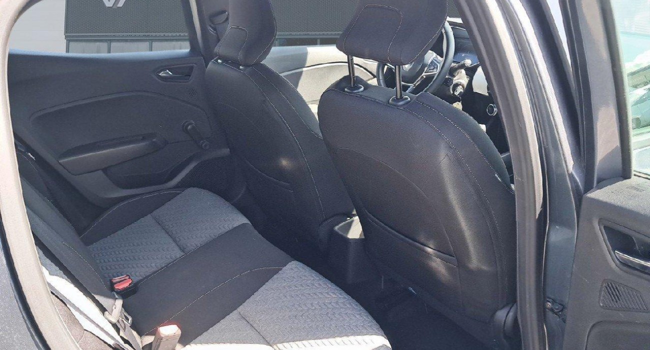 Renault CLIO Clio E-Tech 140 Limited 14