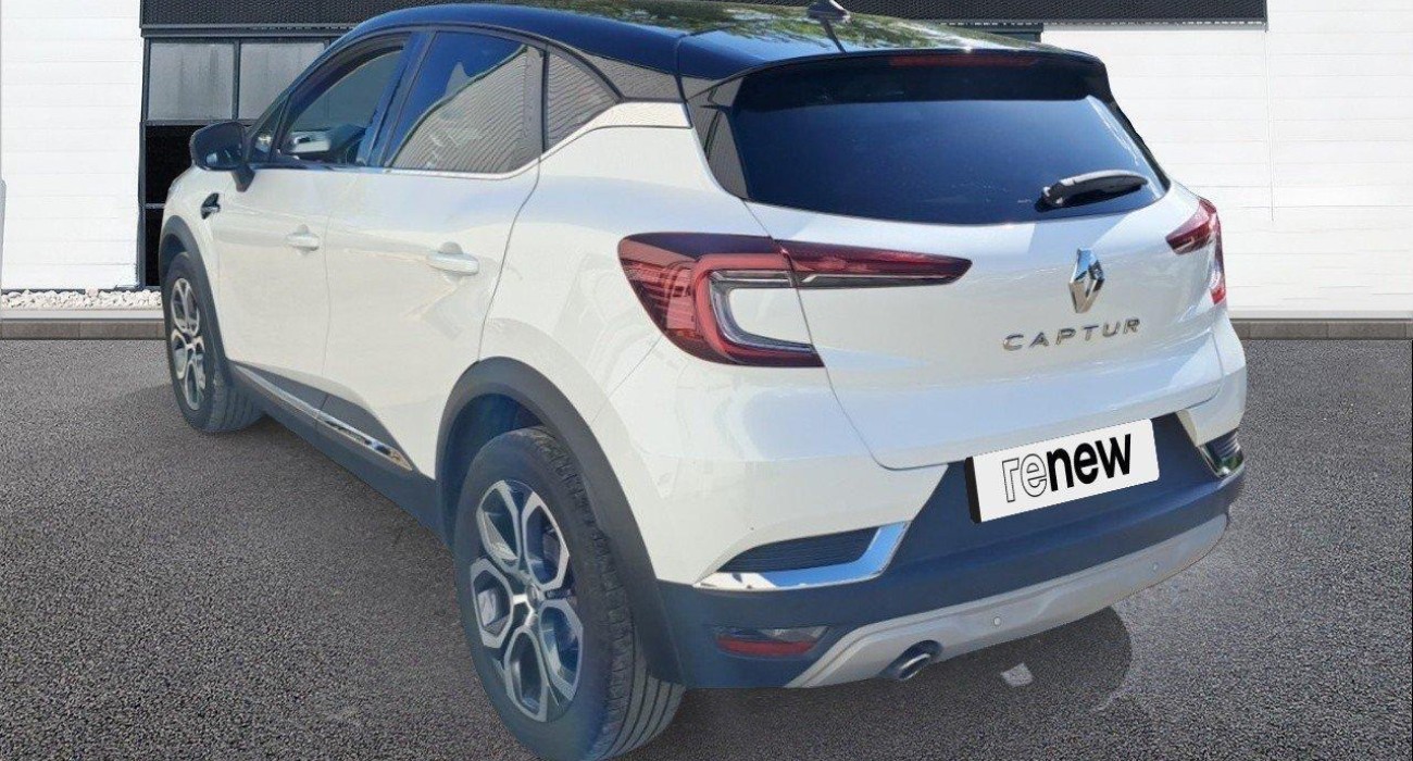 Renault CAPTUR TCe 100 Intens 3