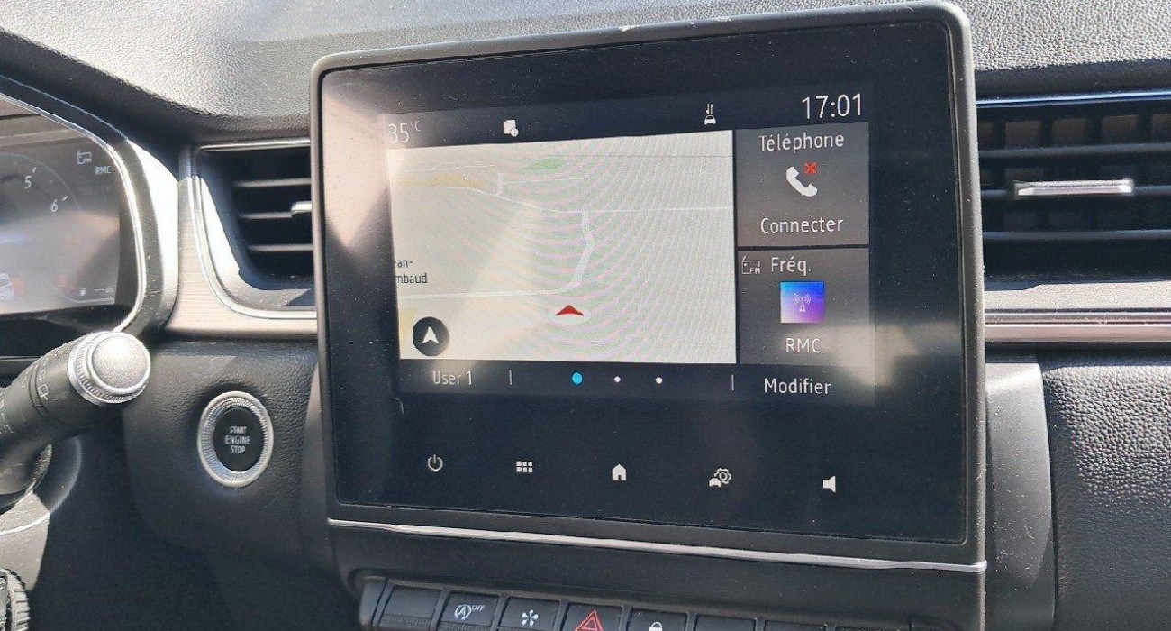 Renault CAPTUR TCe 100 Intens 8