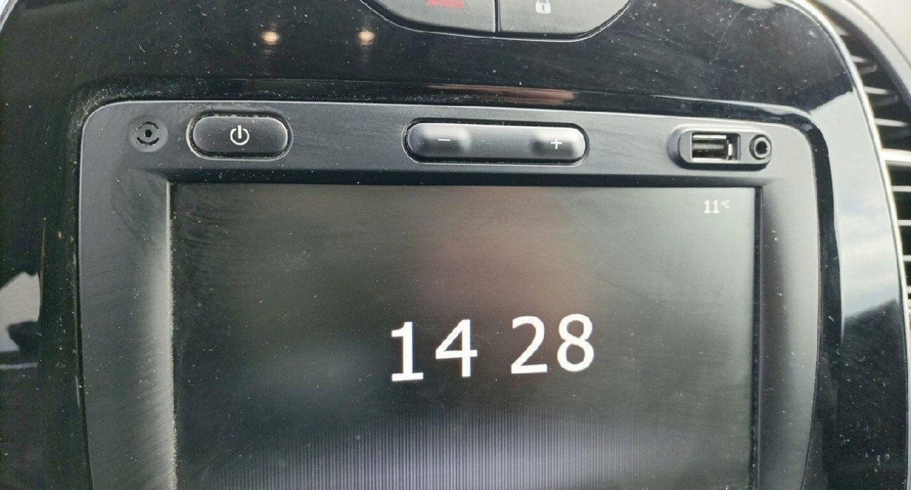 Renault CAPTUR TCe 150 FAP Intens 8