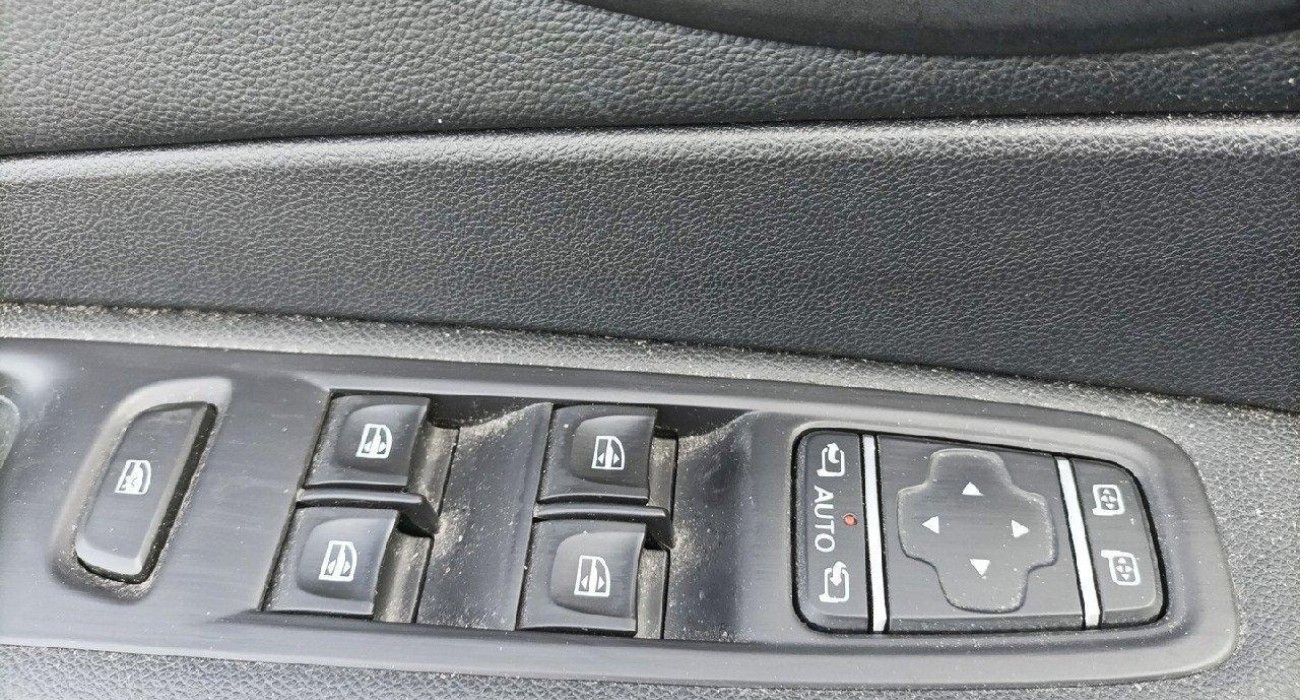 Renault CAPTUR TCe 150 FAP Intens 9