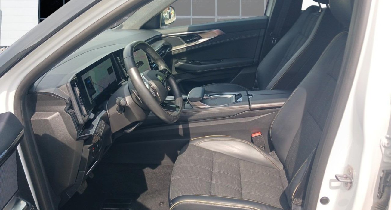 Renault AUSTRAL E-Tech hybrid 200 Iconic 10