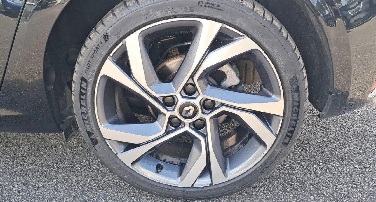 Renault MEGANE Mégane IV Berline TCe 140 EDC FAP R.S. Line 13