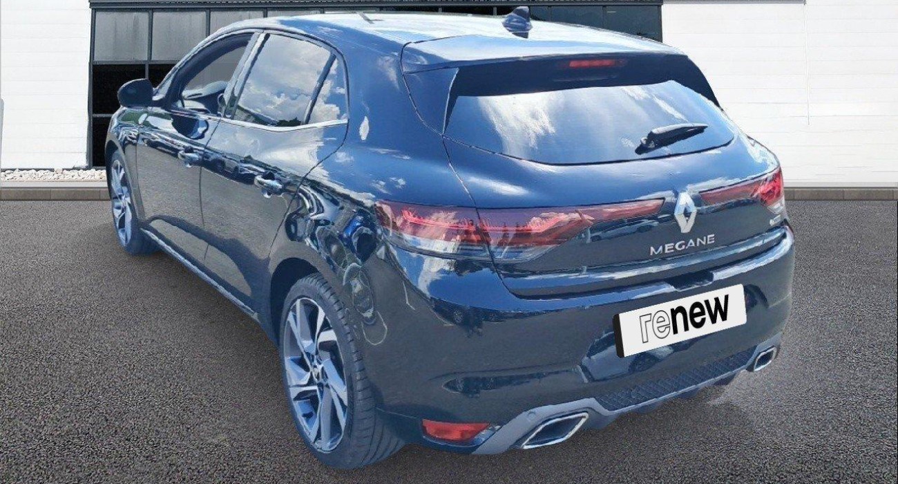 Renault MEGANE Mégane IV Berline TCe 140 EDC FAP R.S. Line 3