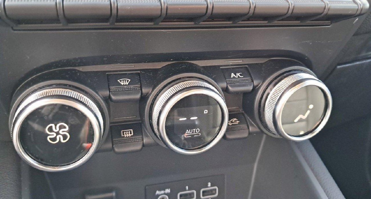 Renault CAPTUR E-Tech Plug-in 160 Initiale Paris 7