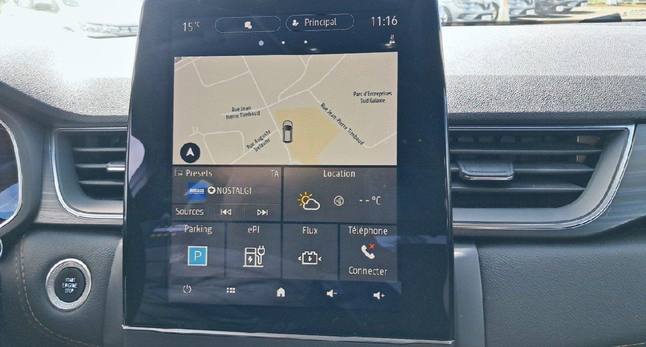 Renault CAPTUR E-Tech Plug-in 160 Initiale Paris 8