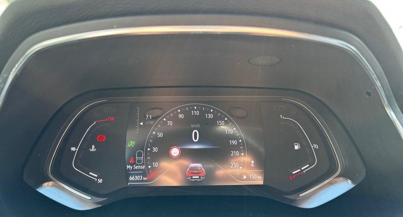 Renault CAPTUR TCe 90 Intens 6
