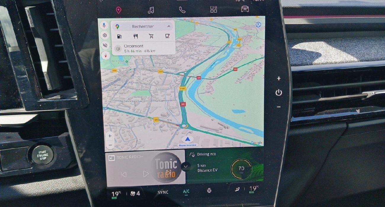 Renault ESPACE Espace E-Tech hybrid 200 Techno 8