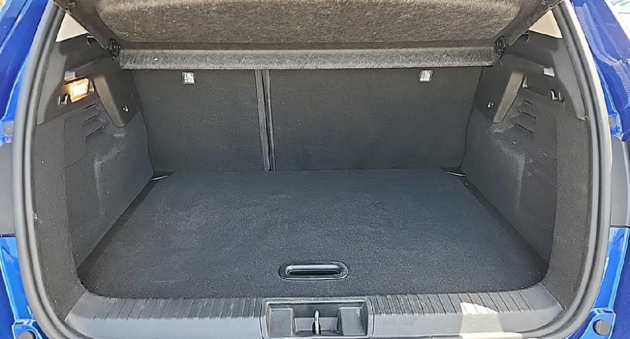Renault CAPTUR E-Tech 145 - 21 Intens 12