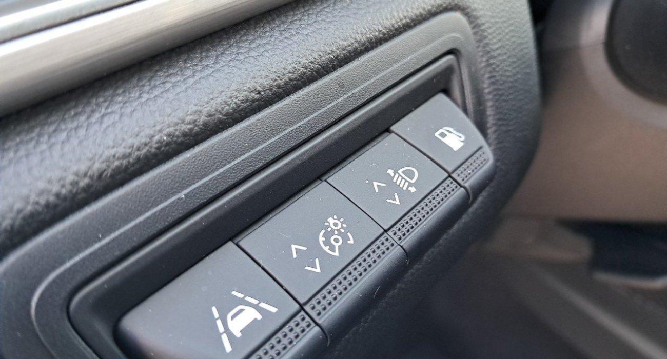 Renault CAPTUR E-Tech Plug-in 160 Intens 15