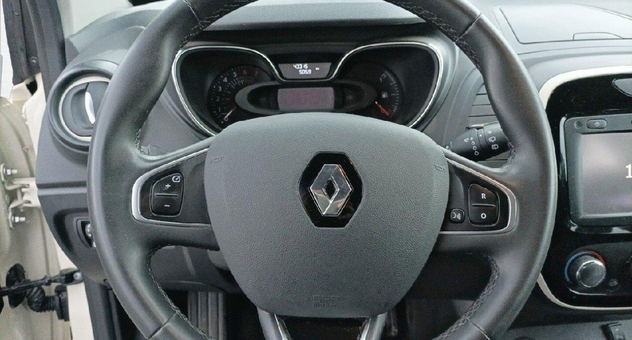Renault CAPTUR TCe 120 Energy EDC Zen 9