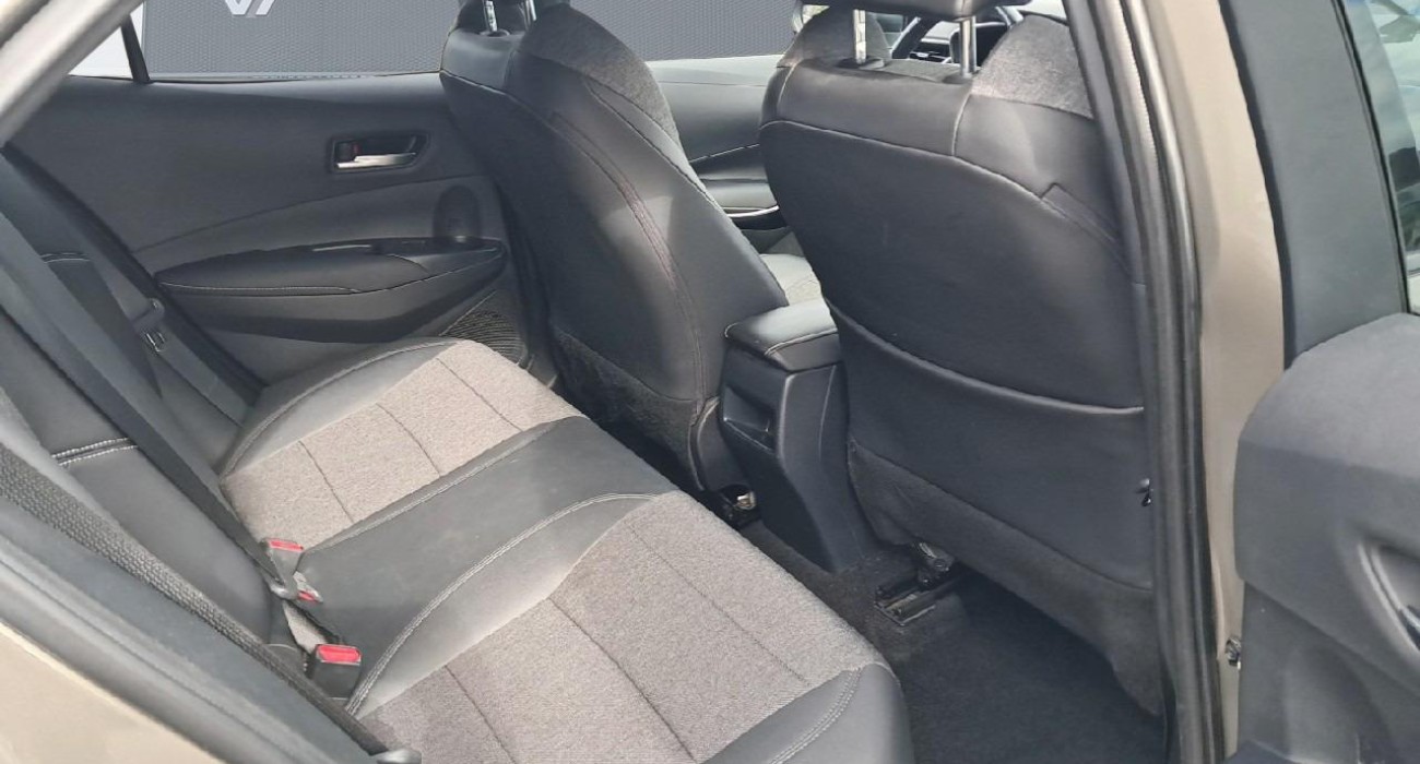 Toyota COROLLA Corolla Hybride 122h Design 14