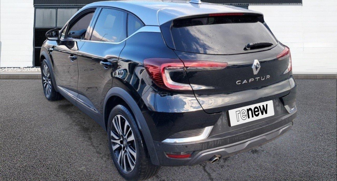 Renault CAPTUR TCe 140 EDC Initiale Paris 3