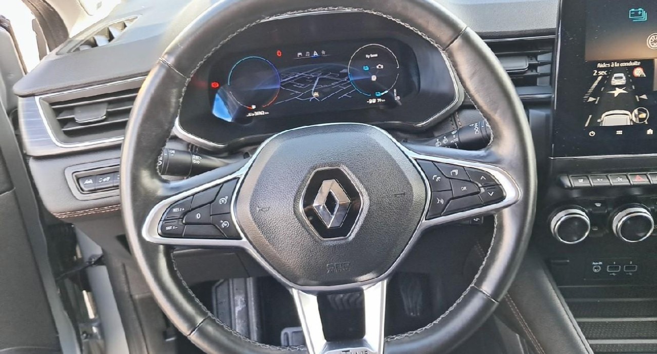 Renault CAPTUR E-Tech Plug-in 160 Initiale Paris 11