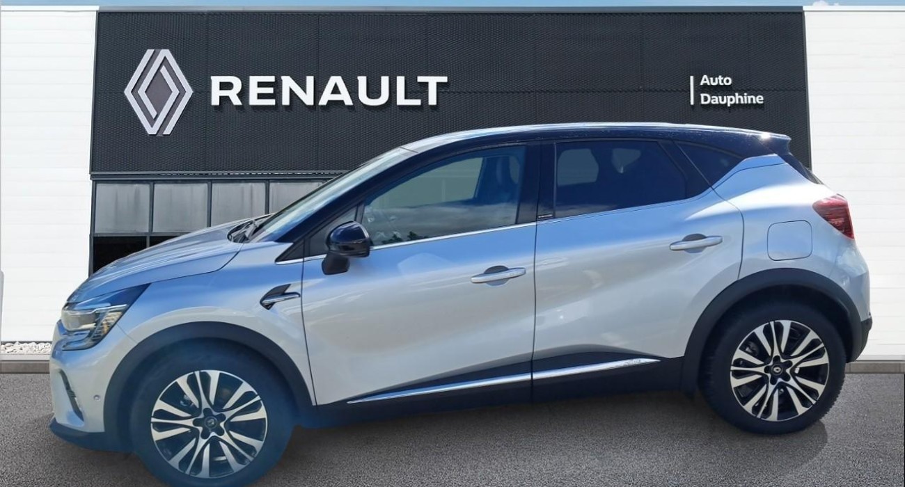 Renault CAPTUR E-Tech Plug-in 160 Initiale Paris 3