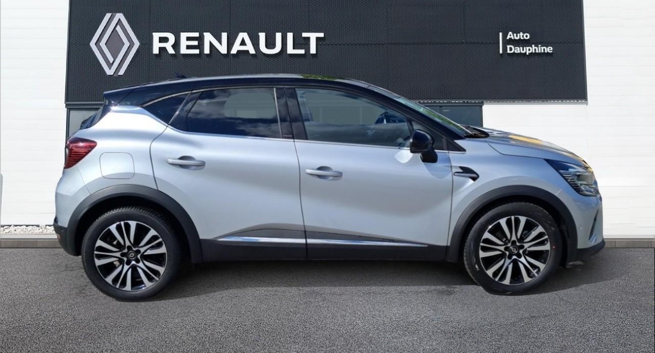 Renault CAPTUR E-Tech Plug-in 160 Initiale Paris 4