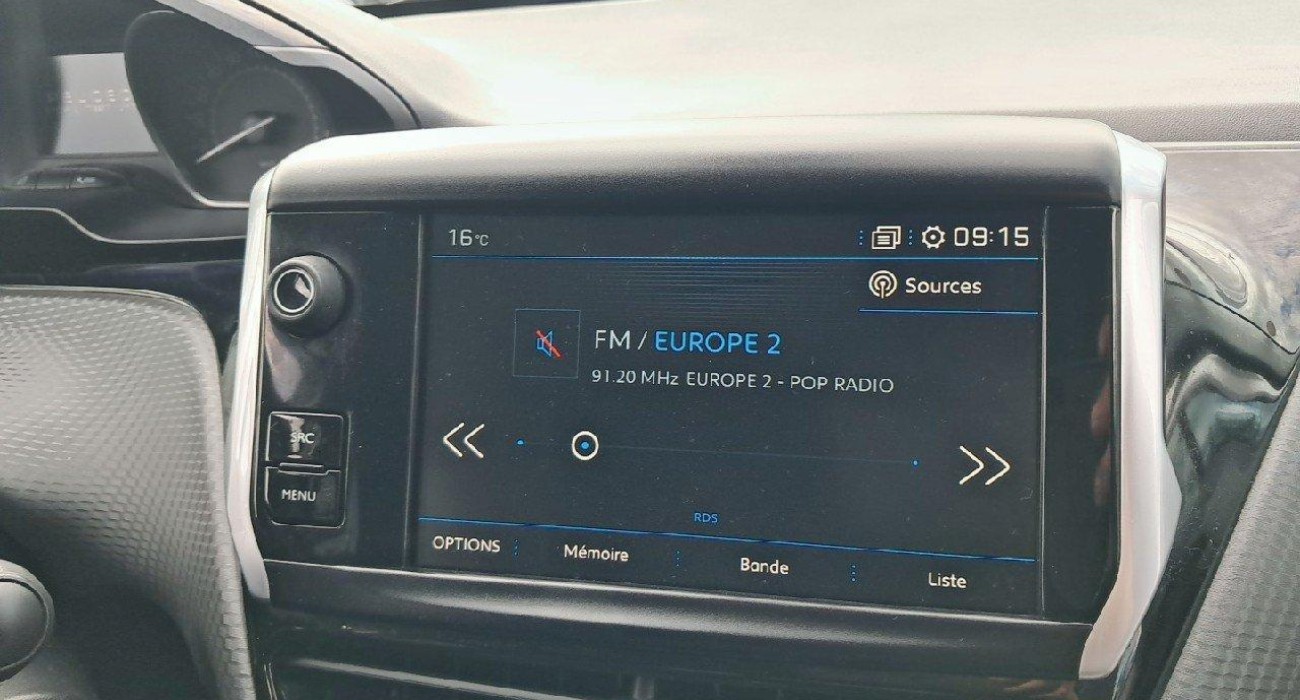 Peugeot 208 PureTech 110ch S&S BVM6 Allure 8