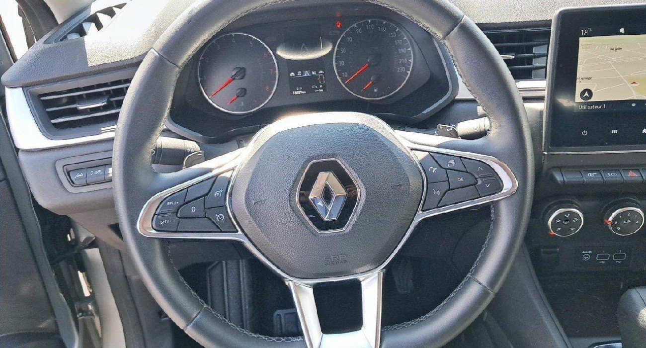 Renault CAPTUR TCe 140 EDC - 21 Business 6
