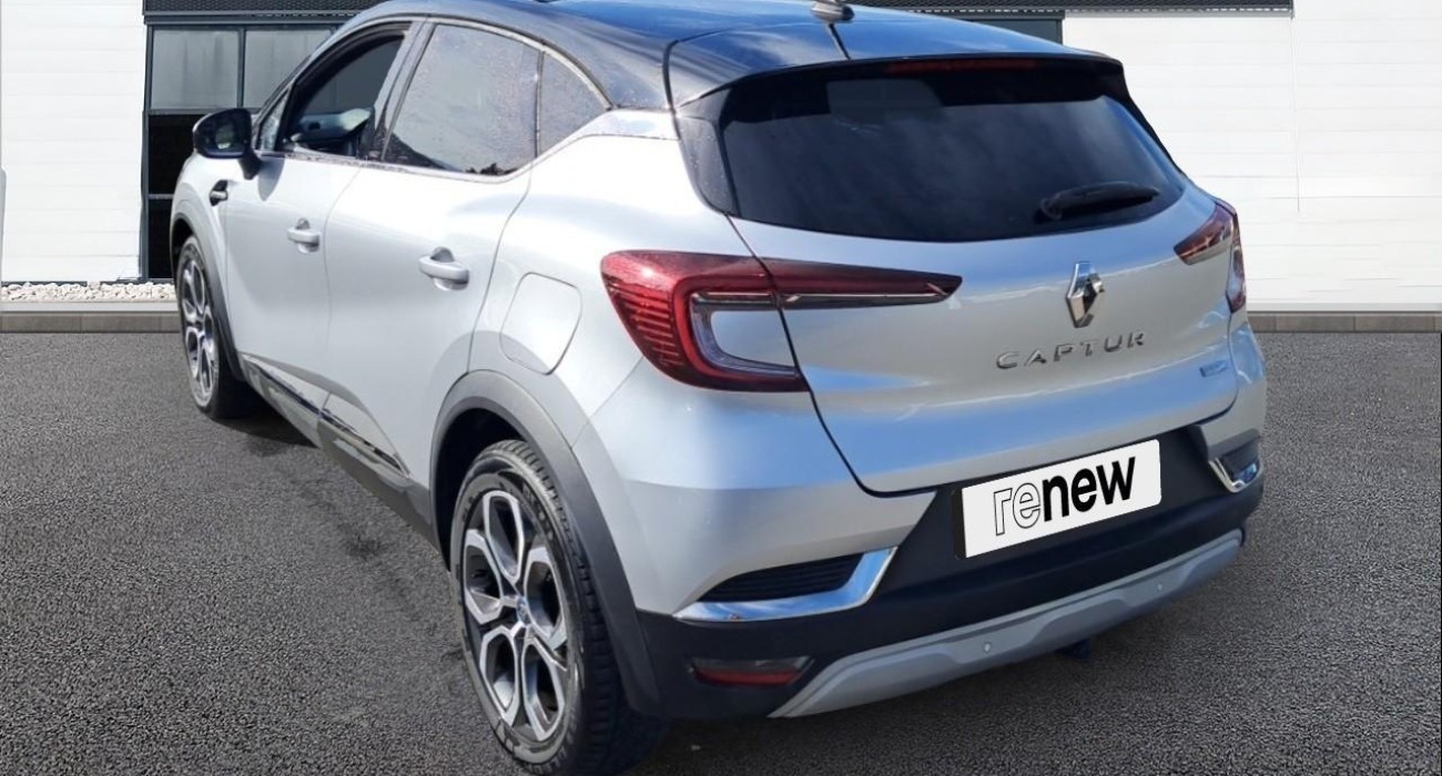 Renault CAPTUR E-Tech Plug-in 160 Intens 3