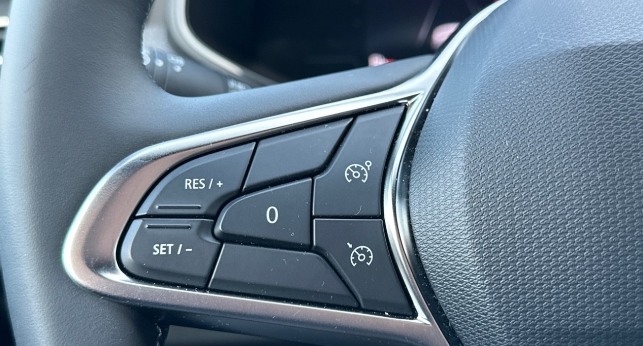 Renault CLIO techno TCe 90 15