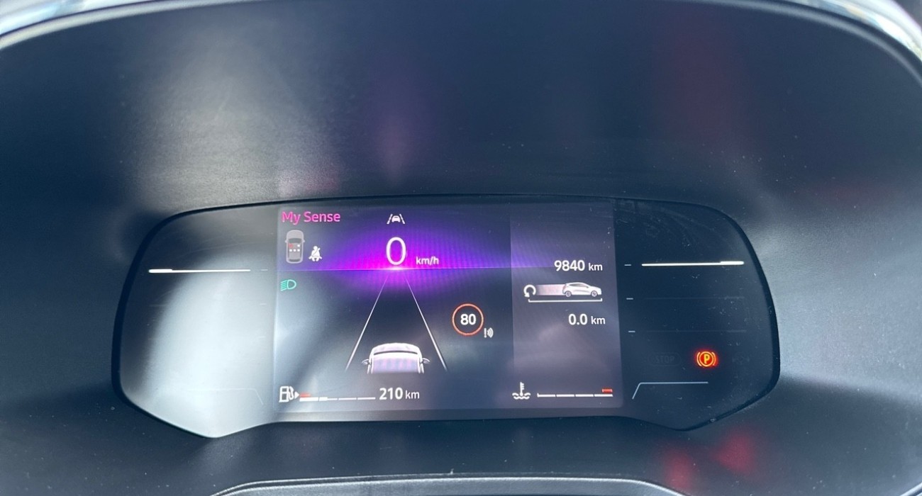Renault CLIO techno TCe 90 9