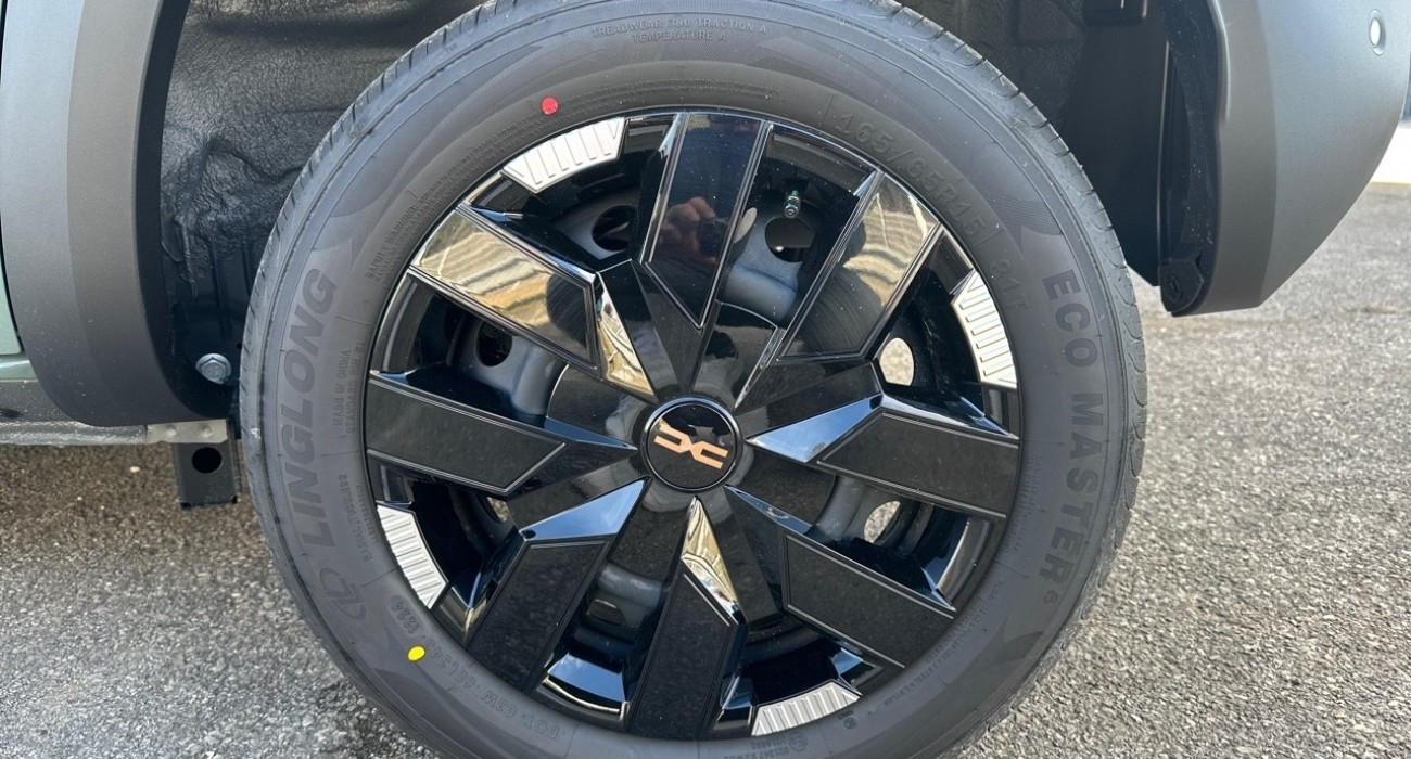 Dacia SPRING extreme 65 7