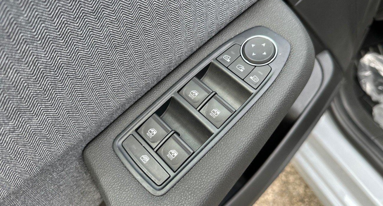 Renault CLIO Clio E-Tech full hybrid 145 Techno 9