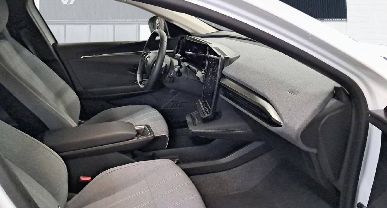 Renault MEGANE Megane E-Tech ER EV60 130ch optimum charge Evolution 14