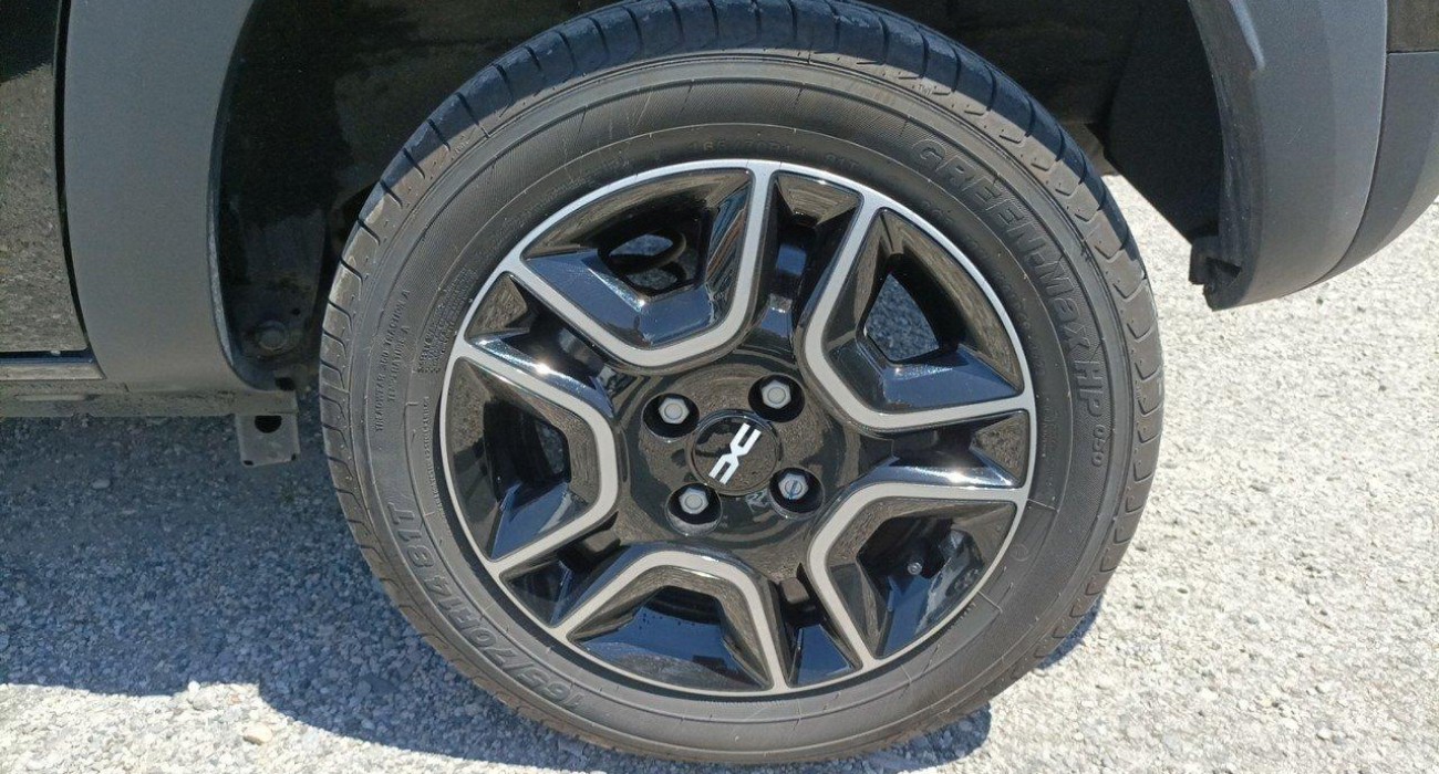 Dacia SPRING Expression 5