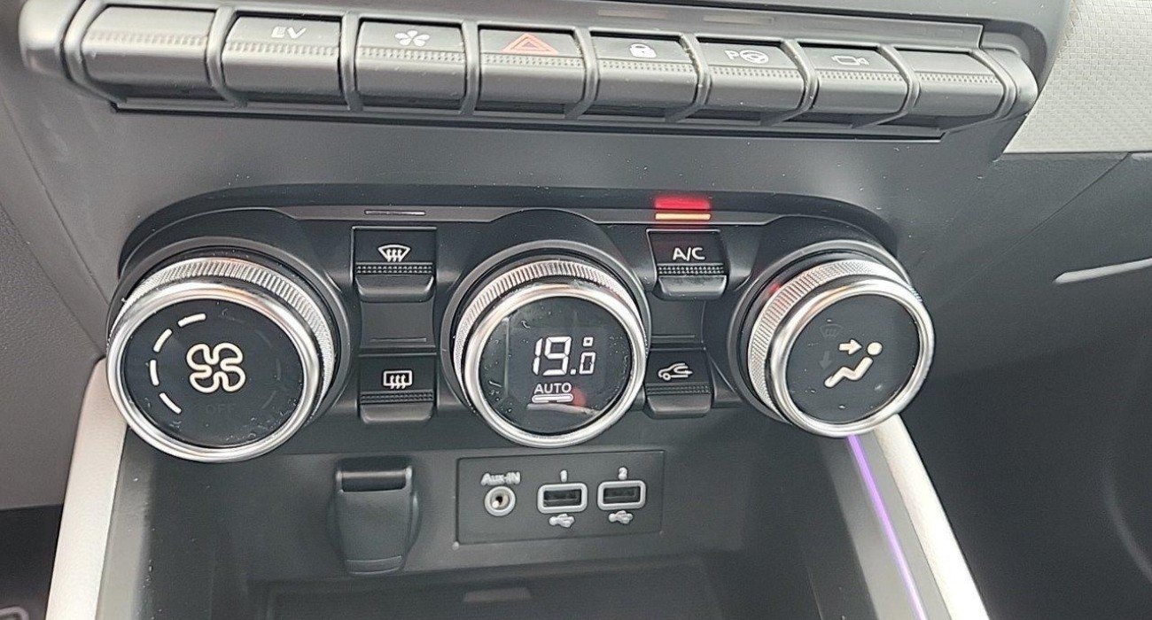 Renault CLIO Clio E-Tech 140 Intens 7