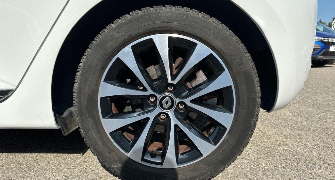 Renault CLIO Clio E-Tech 140 - 21N Intens 13