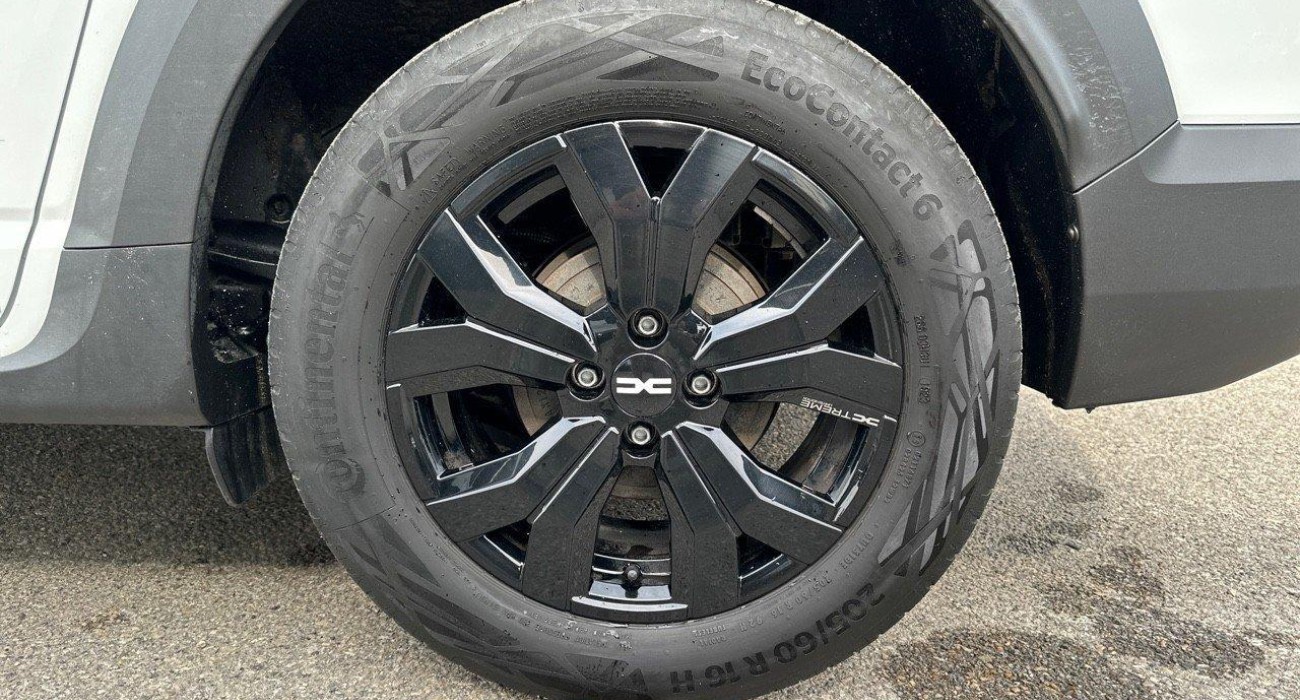 Dacia JOGGER Hybrid 140 7 places Extreme 13