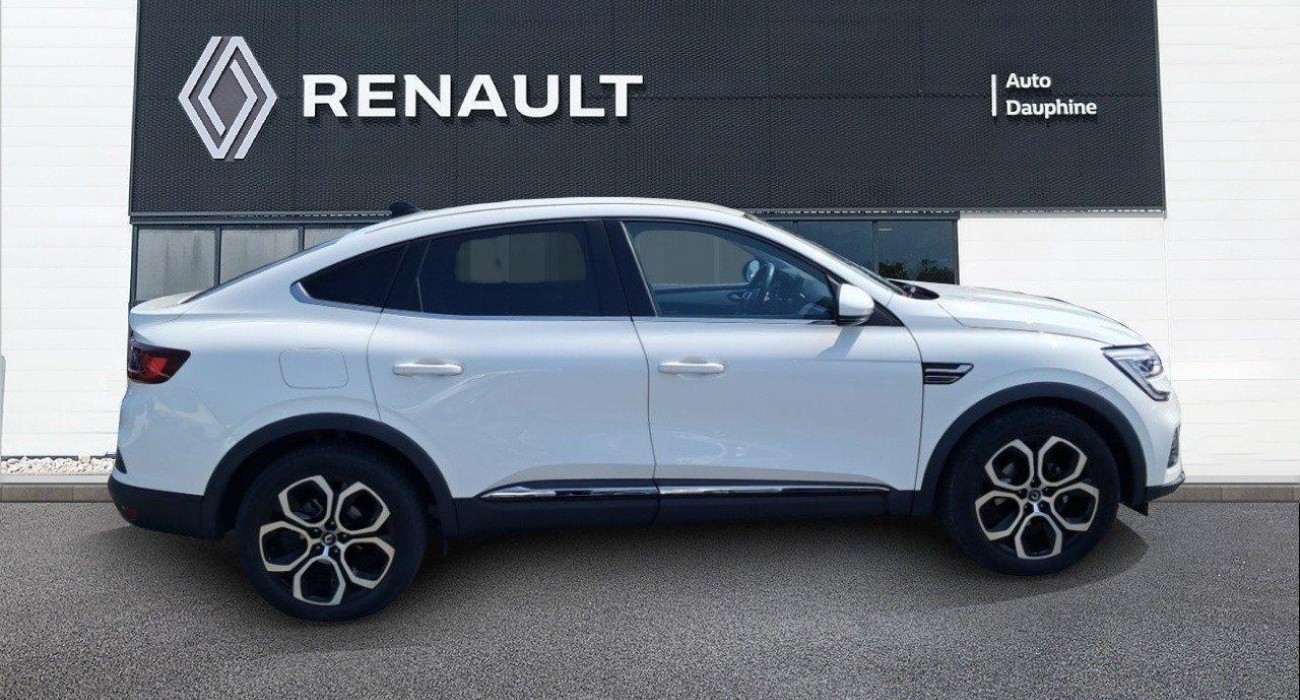 Renault ARKANA E-Tech 145 - 21B Intens 2