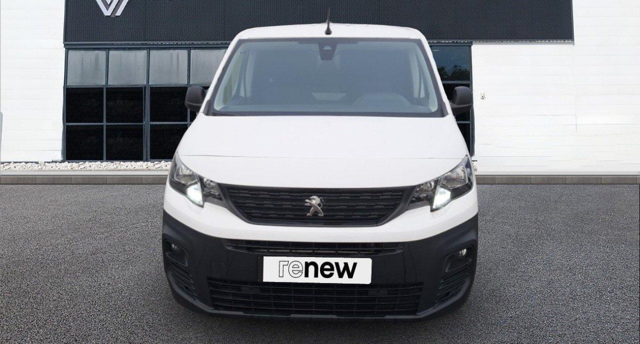 Peugeot PARTNER STANDARD 650 KG BLUEHDI 130 S&S EAT8 ASPHALT 4