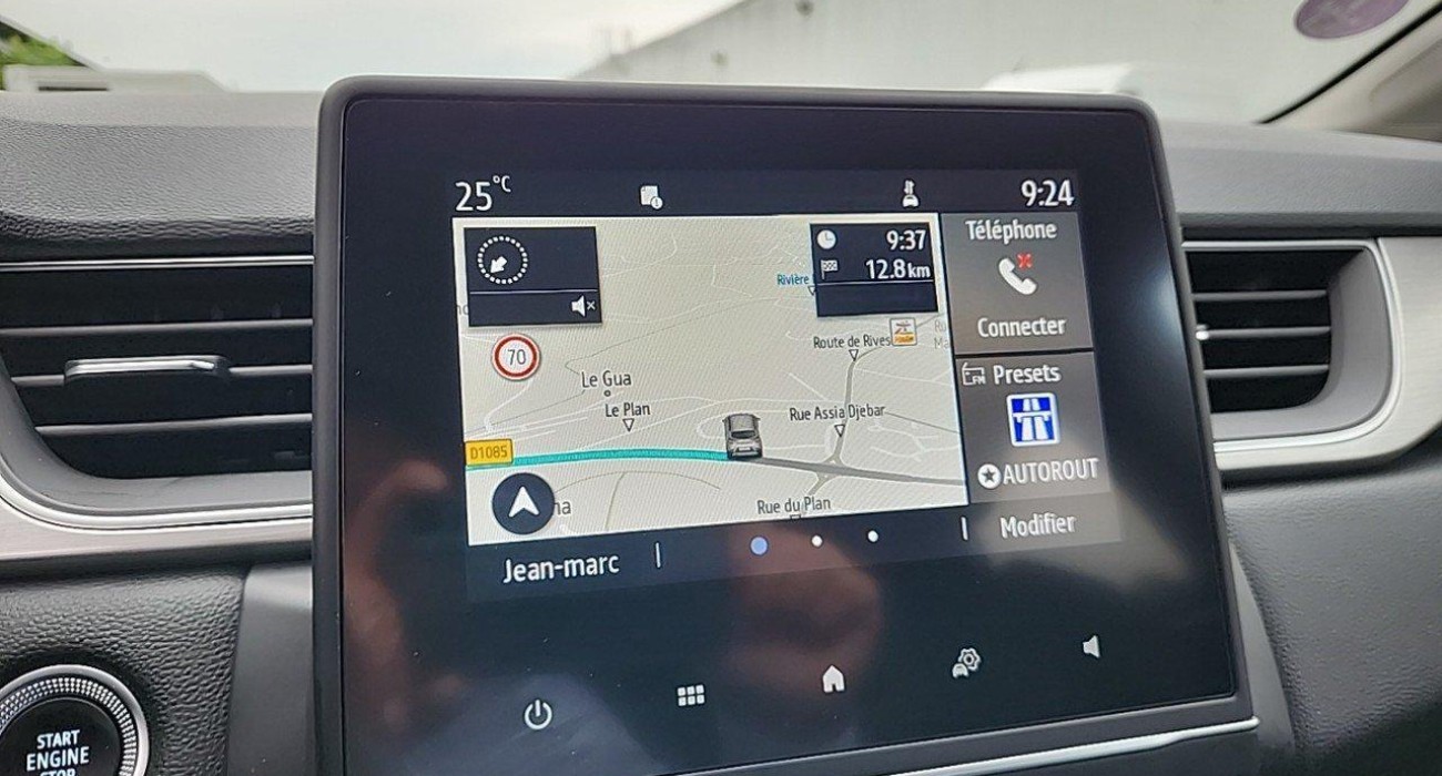 Renault CAPTUR E-Tech 145 - 21 Intens 8