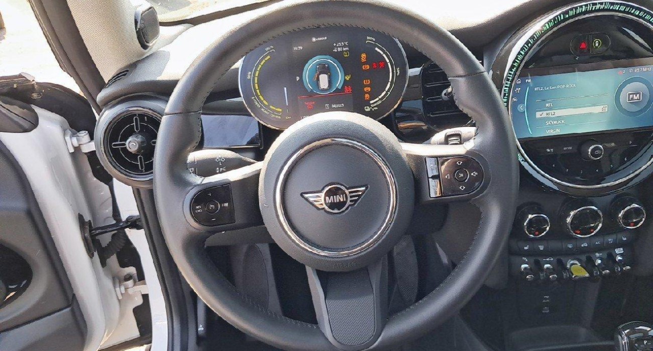 Mini HATCH Hatch 3 Portes Cooper SE 184 ch Edition Premium Plus 6