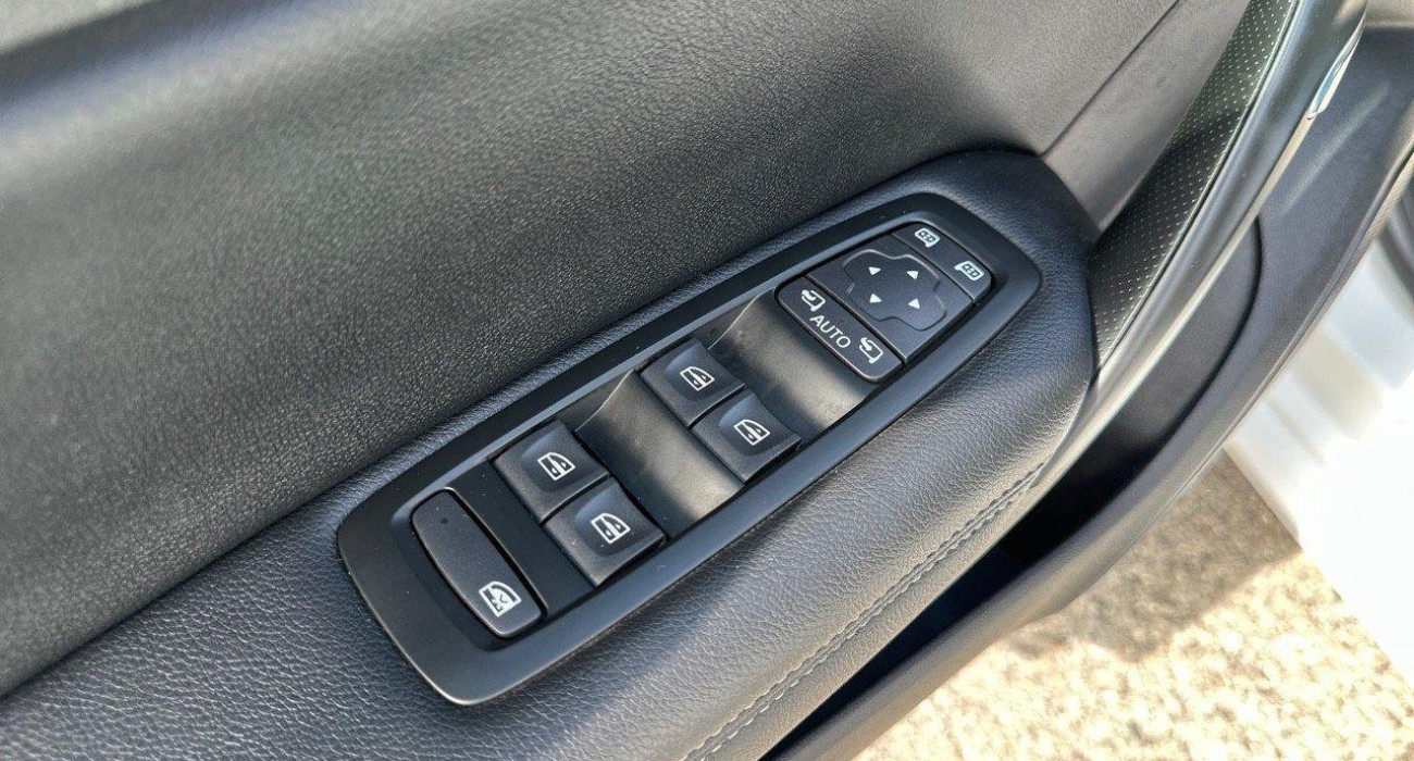 Renault MEGANE ESTATE Mégane IV Estate E-TECH Plug-In Hybride 160 Intens 9