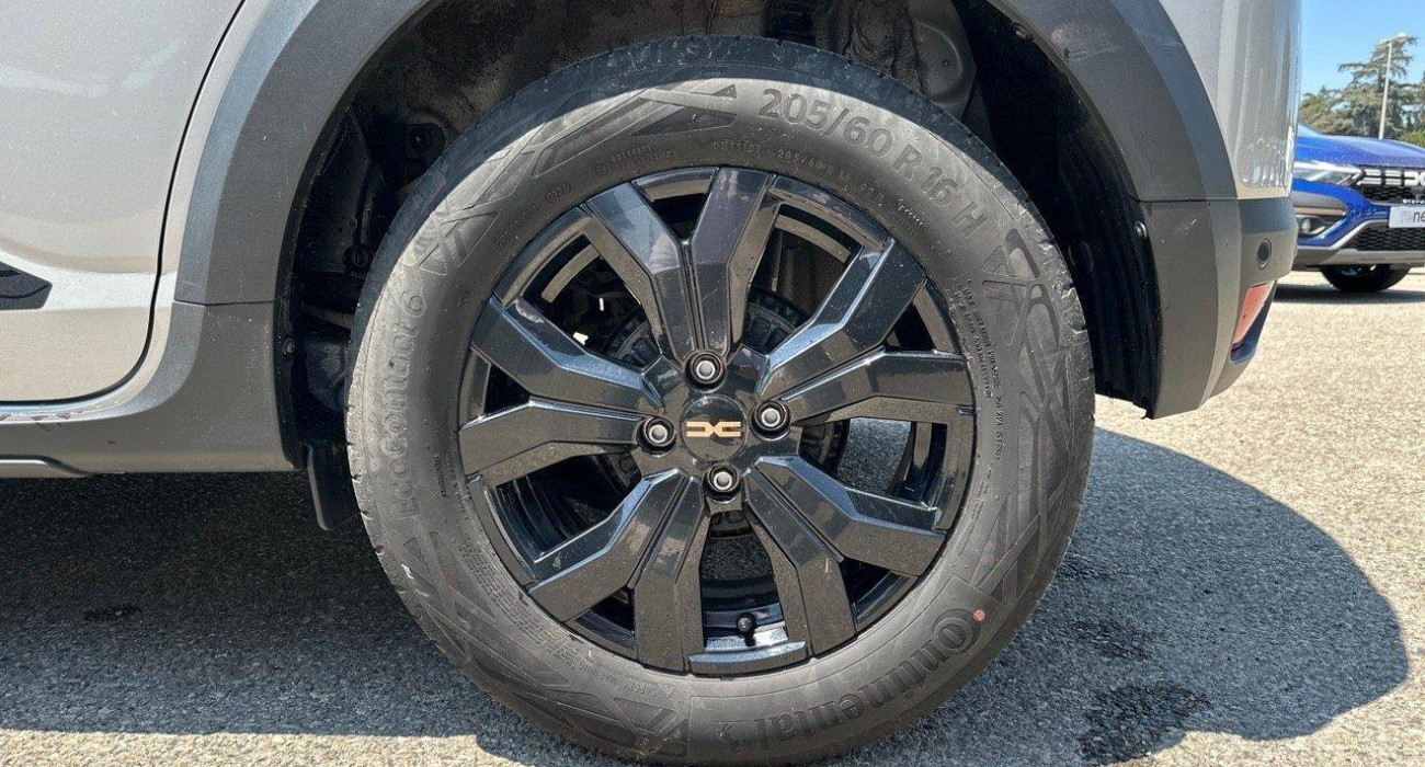 Dacia SANDERO ECO-G 100 GSR2 Stepway Extreme + 13