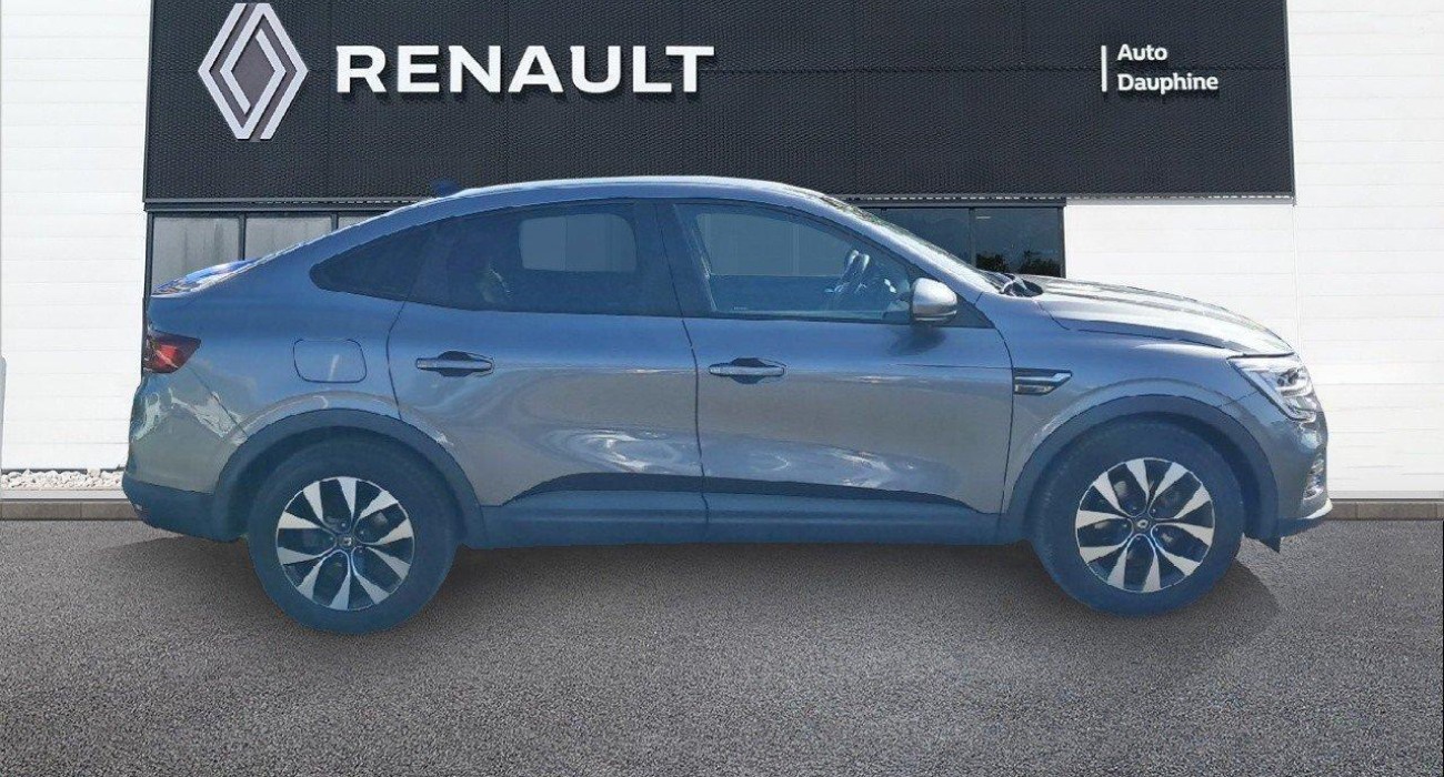 Renault ARKANA E-Tech 145 Business 2