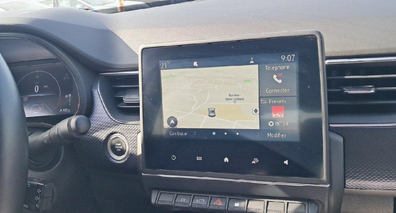 Renault ARKANA E-Tech 145 Business 8